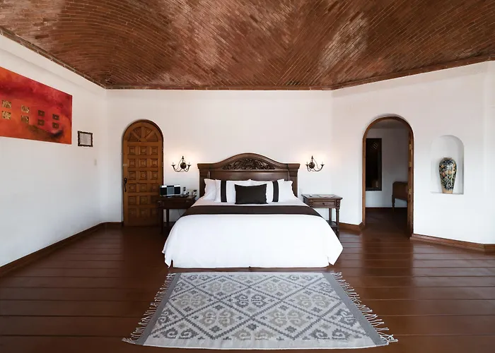 Mision Grand Casa Colorada